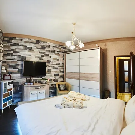 Alpremira Apartment *