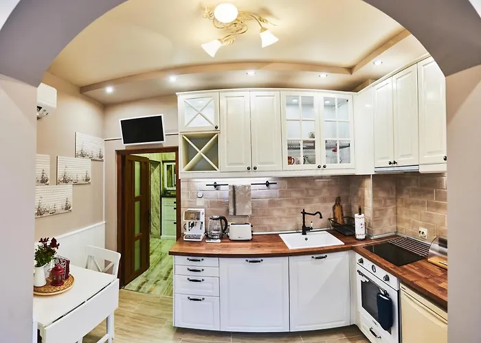 Апартамент Alpremira Варна